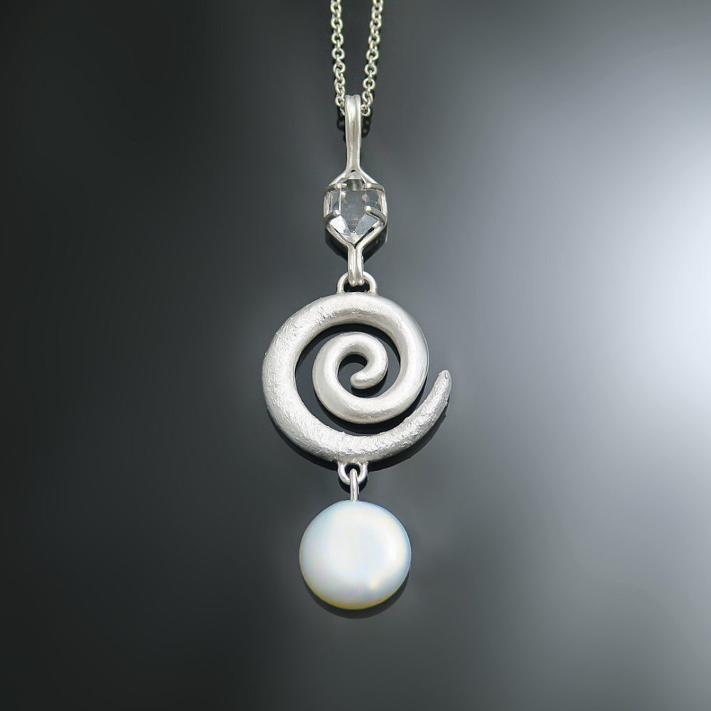 ogrlica-biser-herkimer-diamant-spirala-energijski-intuitivni-nakit