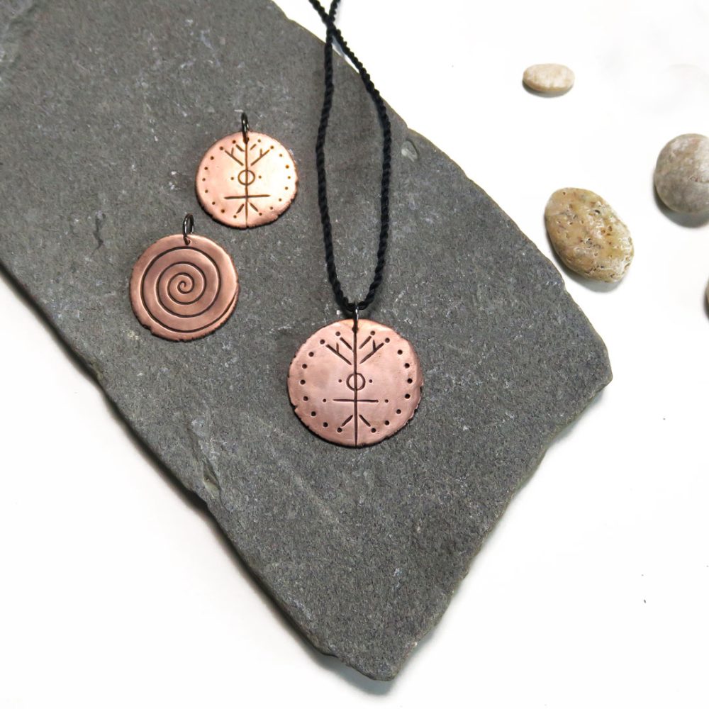 Obesek-kozmicne-povezave-ravnovesja-obe-strani